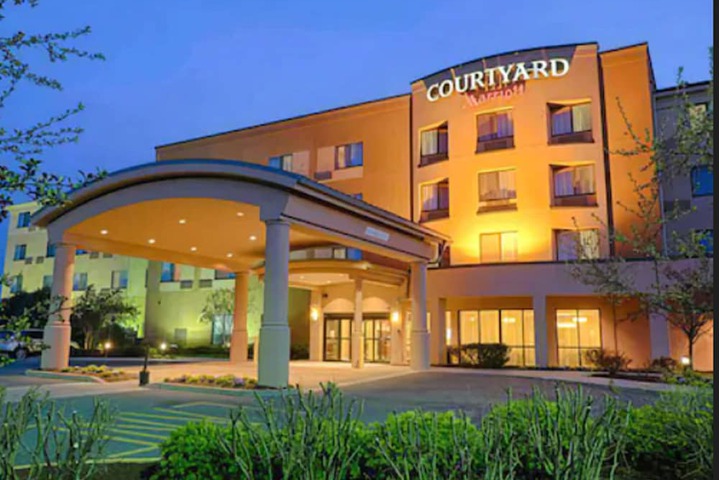 Hotel 2 of 33