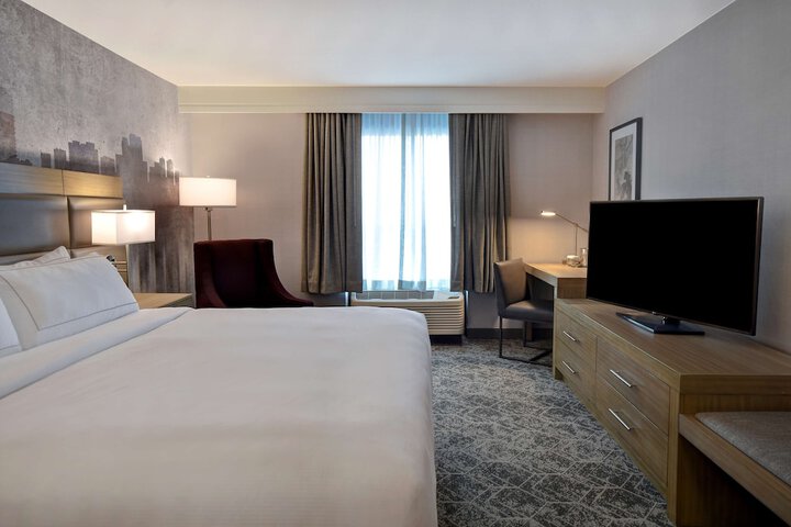 Room 26 of 71