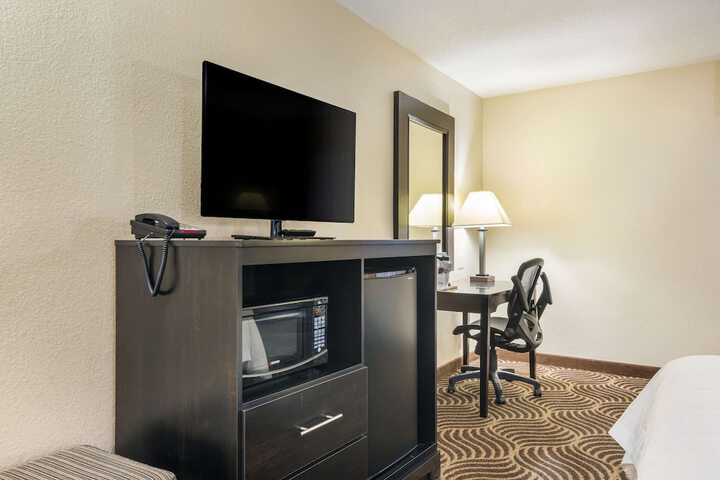 Room 35 of 75