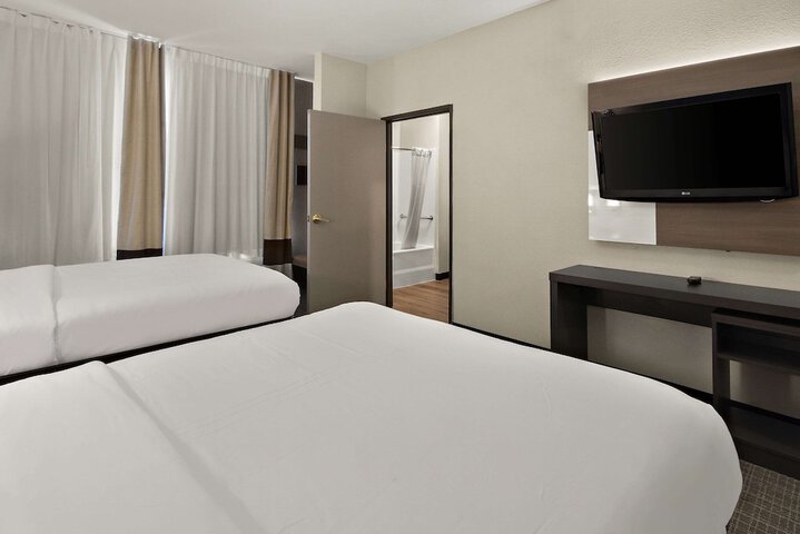 Room 16 of 35
