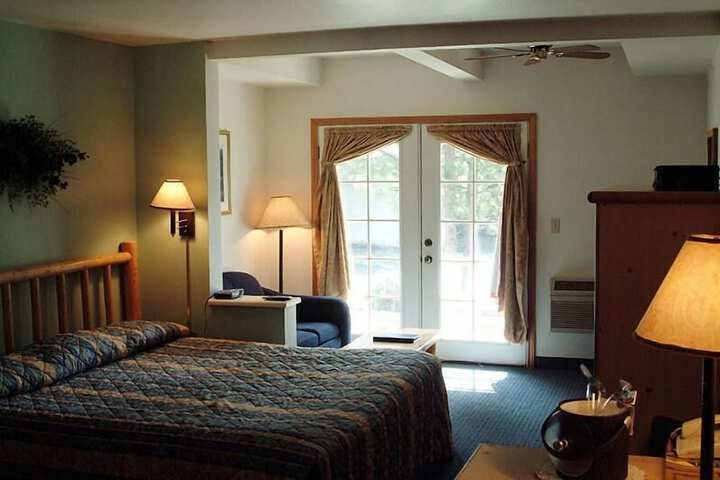 Room 32 of 37