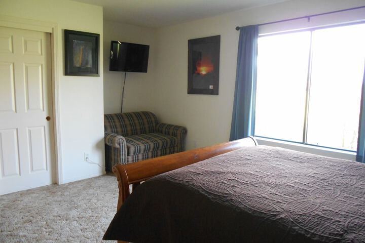 Room 28 of 85