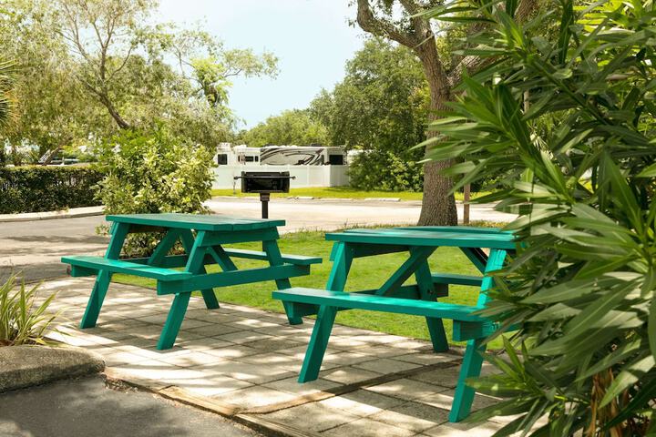 Property Grounds 30 of 30