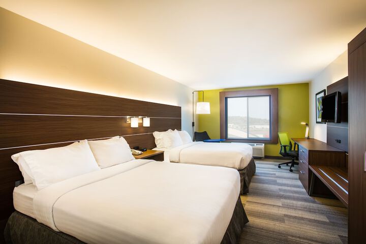 Holiday Inn Express & Suites Cedar City by IHG