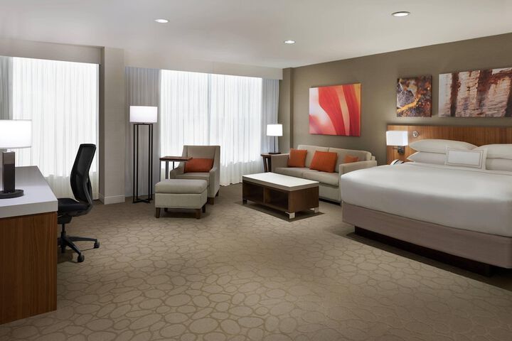 Room 27 of 68