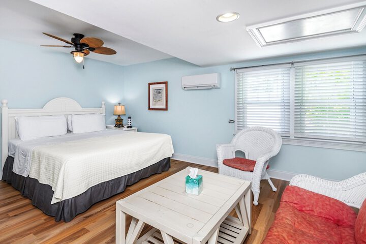 Island Guesthouse and Motel