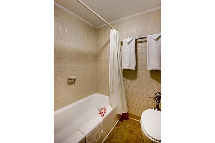 OYO Hotel Mauldin SC South Main Street