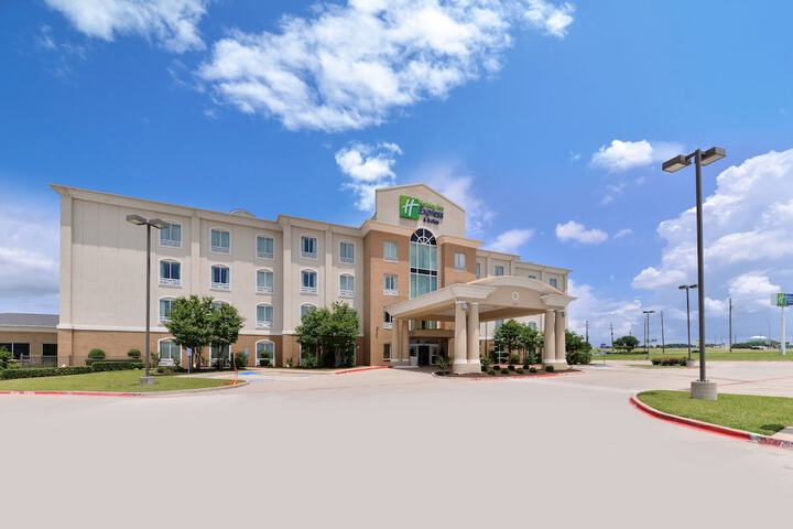 Hotel 4 of 49