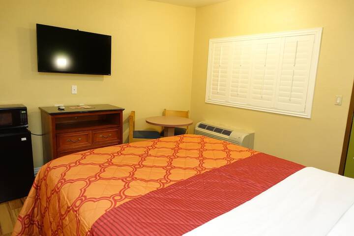 Room 41 of 58