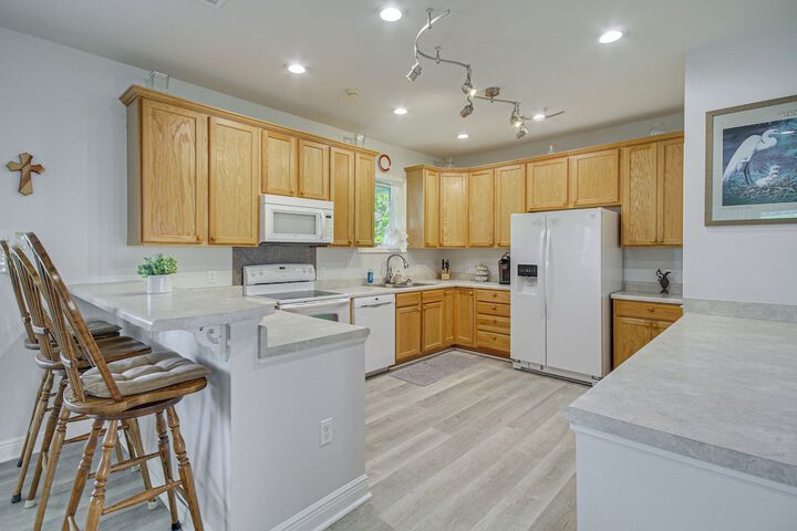 Waveland Vacation Rental - Walk to the Beach!