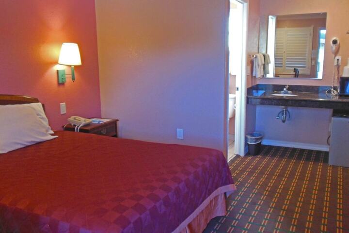 Room 20 of 48