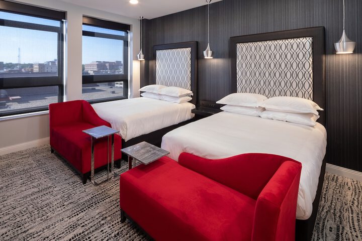 Room 21 of 80