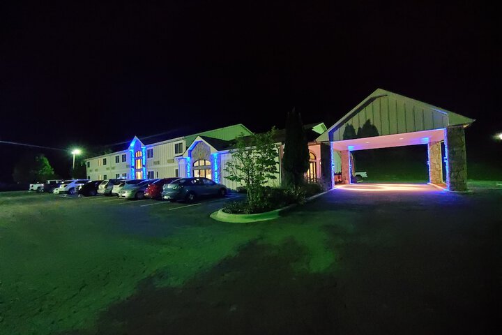 Americas Best Value Inn & Suites Independence VA