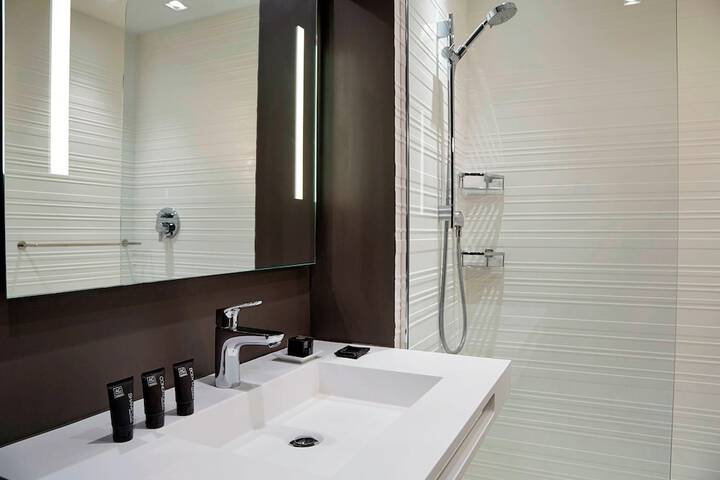 AC Hotel by Marriott Miami Beach
