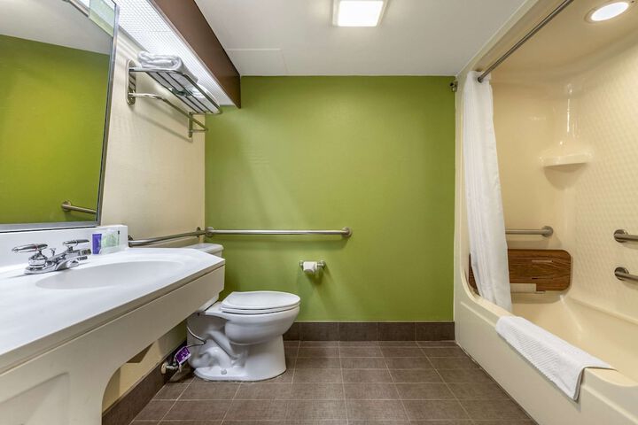 Room 12 of 47