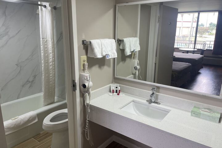 Room 34 of 45