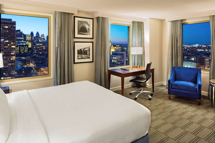 Room 45 of 152