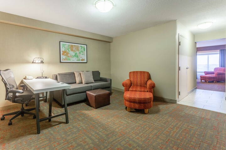 Room 28 of 43