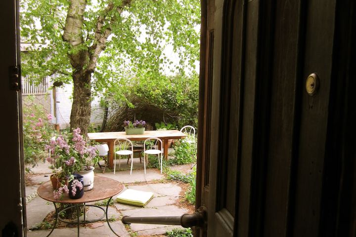 Church Des Artistes Guest House
