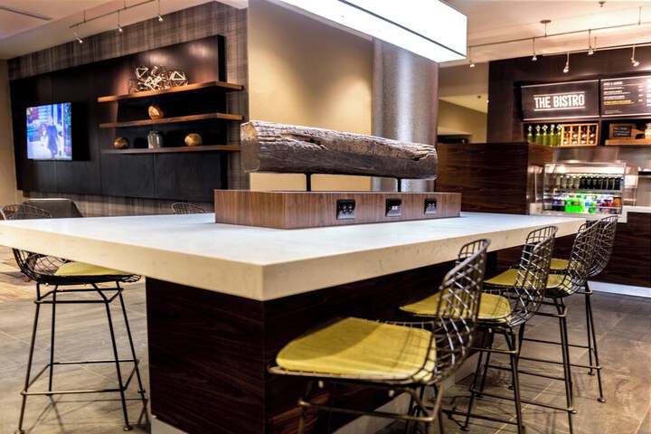 Courtyard by Marriott Somerset