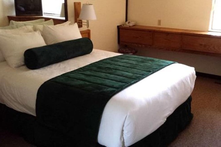 Room 13 of 27