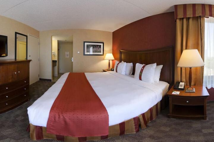 Holiday Inn Grand Rapids Downtown by IHG