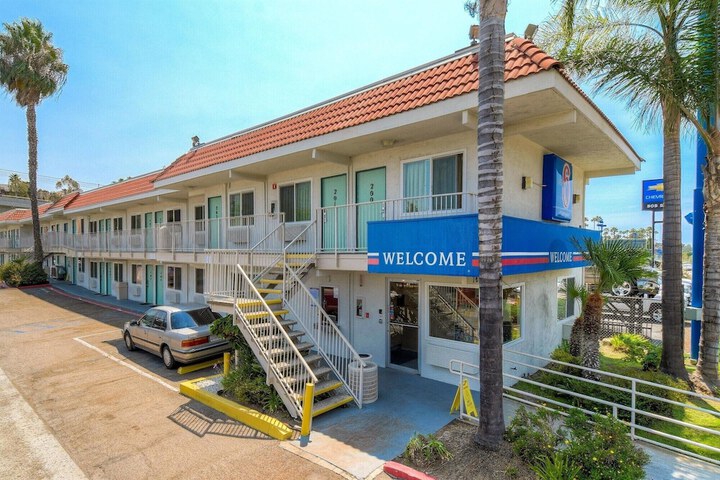 Motel 6 La Mesa CA - San Diego