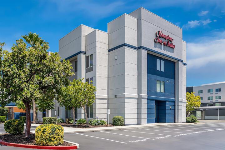 Hampton Inn & Suites Lathrop