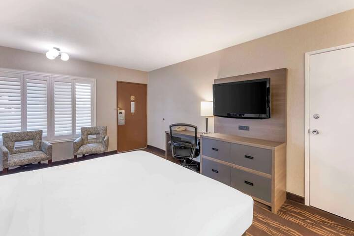 Room 10 of 54