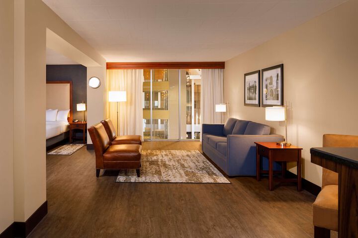 Room 33 of 139