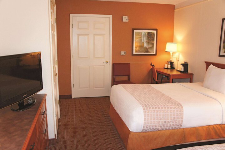 Room 9 of 13