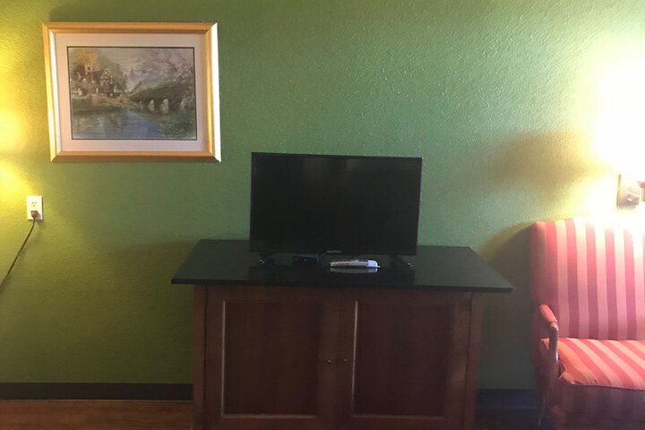 Room 25 of 30