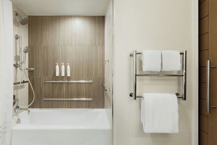 Fort Lauderdale Marriott Harbor Beach Resort & Spa