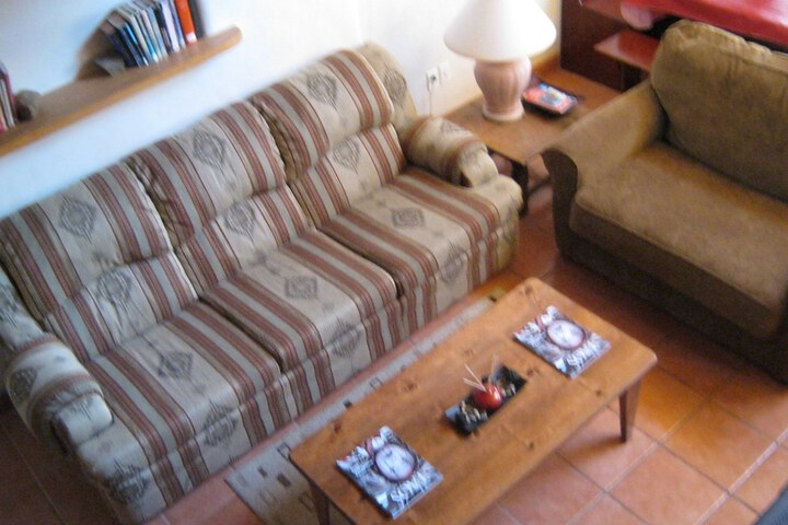 Room 34 of 100