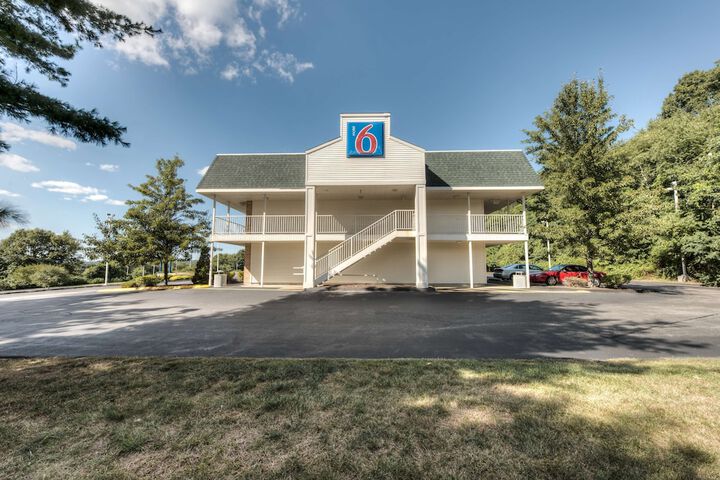 Hotel 4 of 33