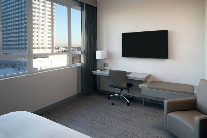 Room 30 of 92