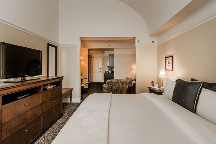 Room 21 of 53