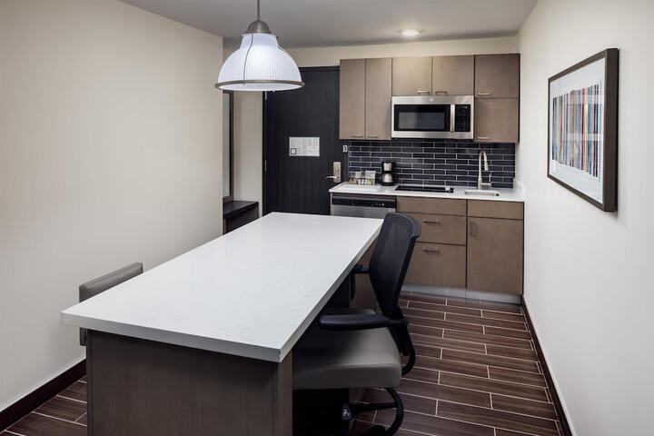 Hyatt House Royal Oak / Birmingham