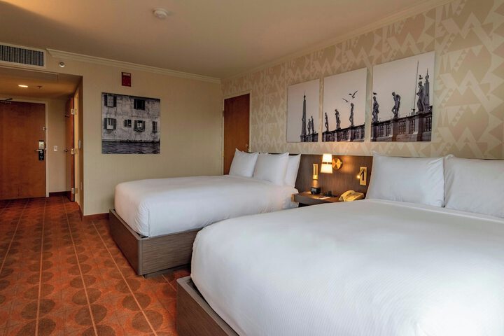 Room 29 of 52