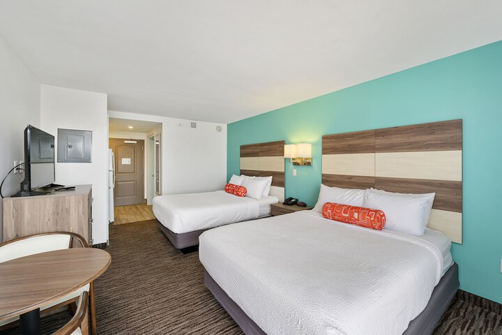 Room 34 of 71
