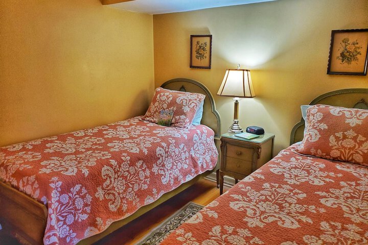 Montague Inn
