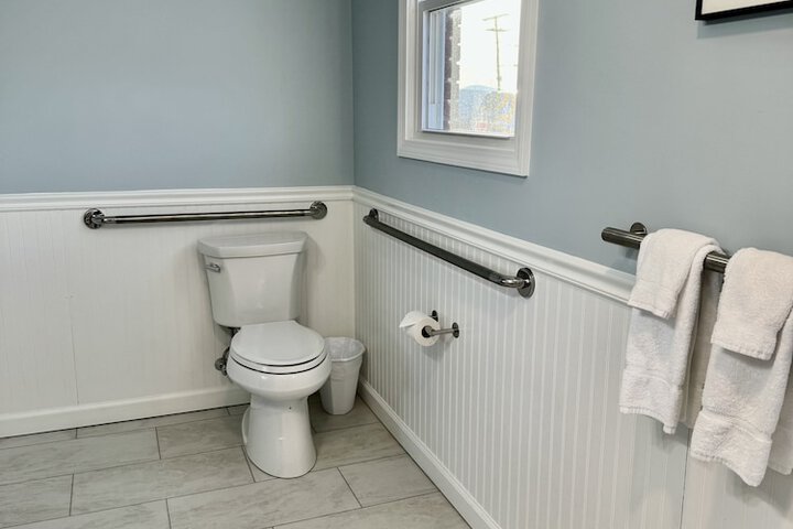 Room 16 of 37