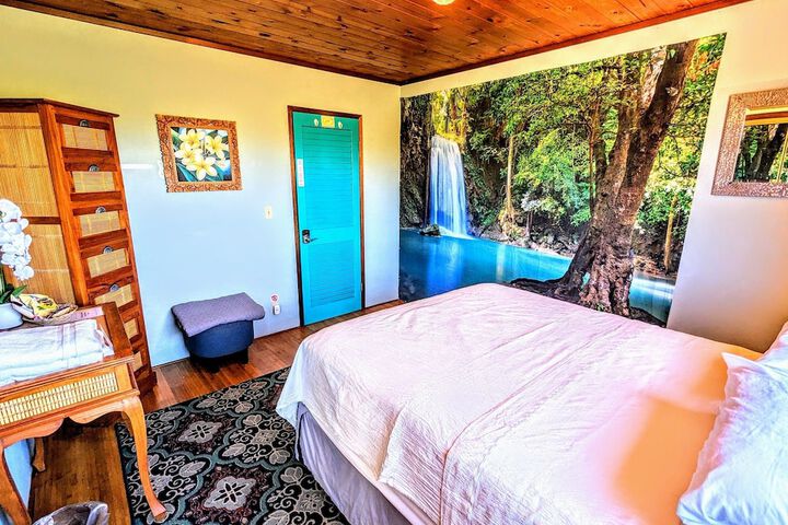 Room 32 of 52