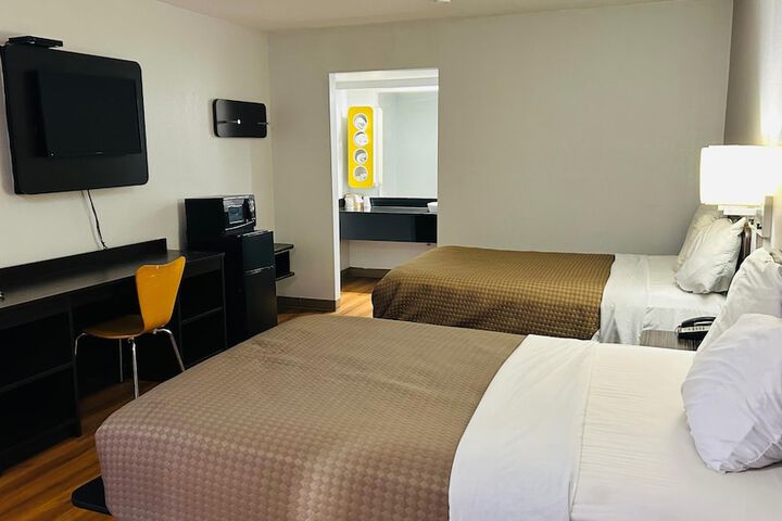 Room 27 of 45