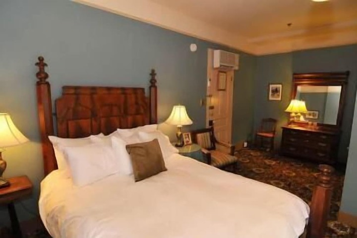 Atlantic Hotel