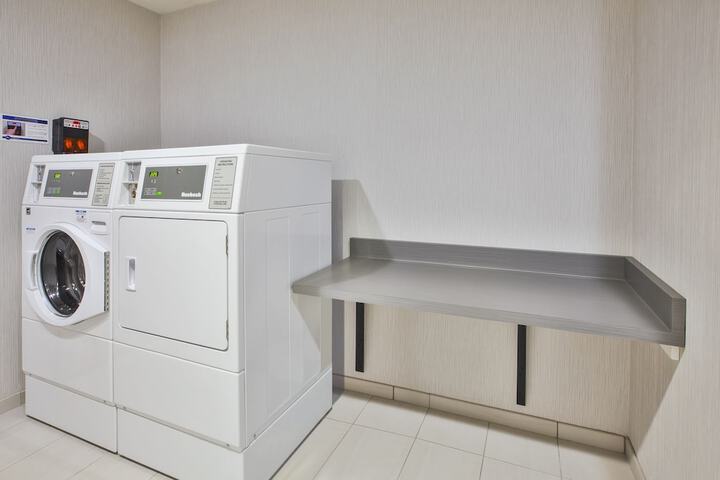 Holiday Inn Express Hotel & Suites Rochester - Victor by IHG