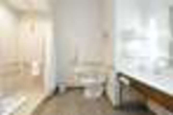 Room 159 of 200