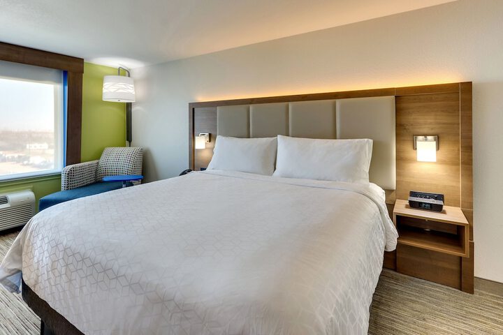 Room 20 of 37