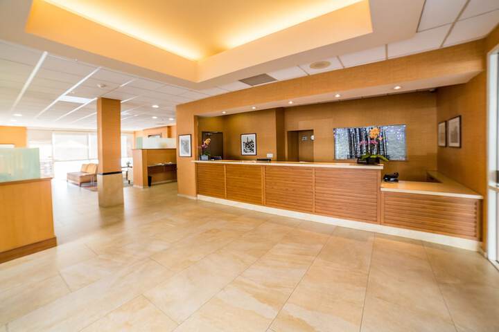 Hotel Interior 10 of 37