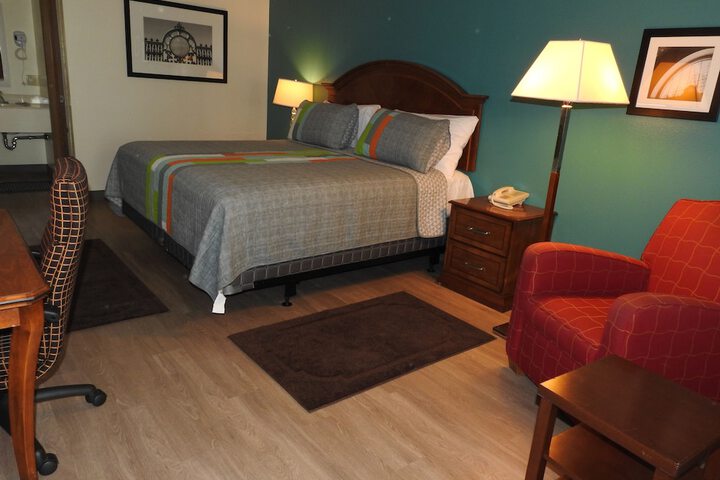 Room 18 of 46